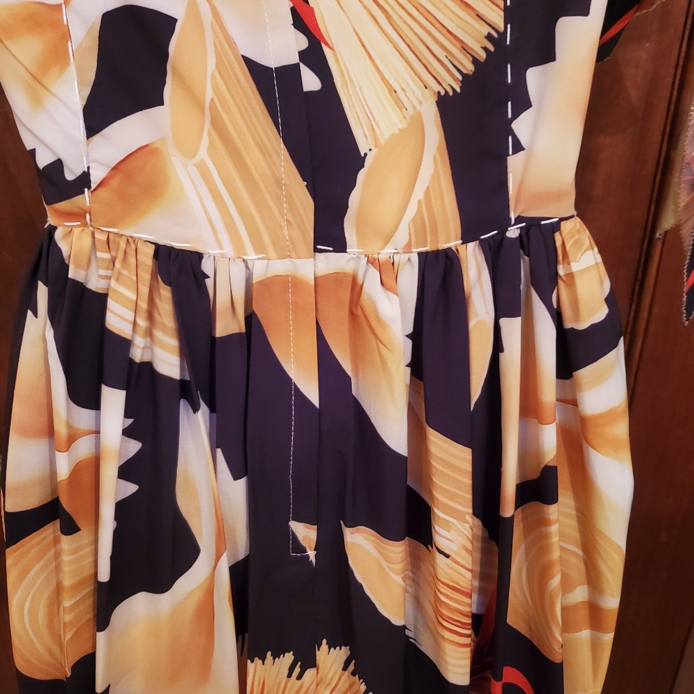Dress - Picture 5 of 16